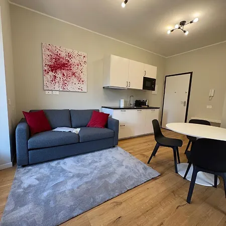 Cucca In Apartamento *